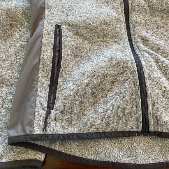 EUC Helly Hansen jacket - Picture 5 of 5